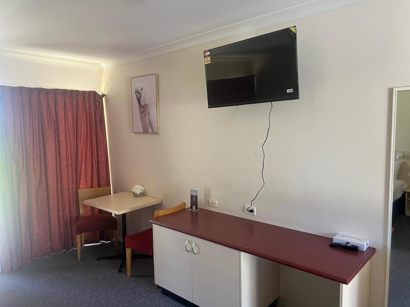 Outback Quarters Motel Hay And Restaurant Екстериор снимка
